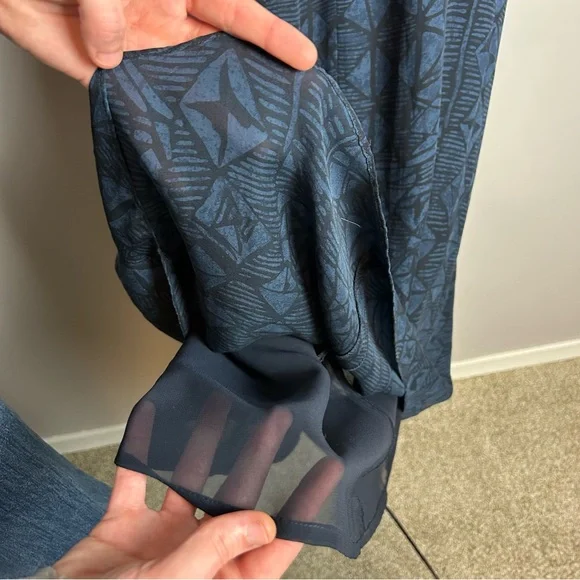 100% SilkVintage Y2K Lauren Ralph Lauren Navy Blue Abstract Patterned Maxi Dress - Picture 5 of 7